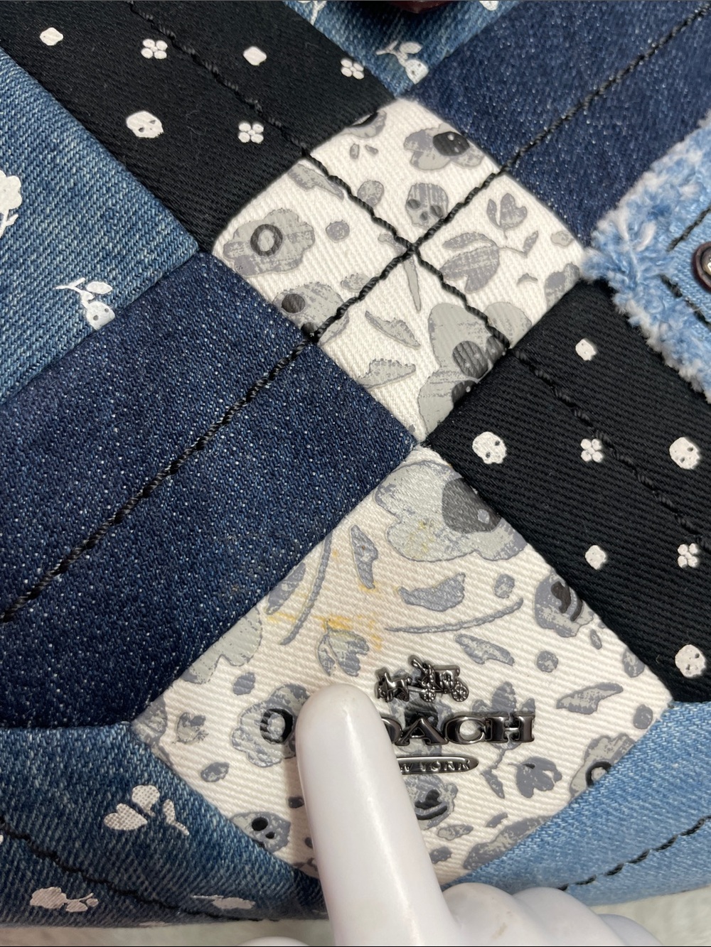 Coach ‘Mercer’ Canyon Quilt Satchel - Picture 2 of 15